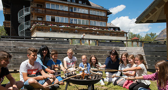 Rehaklinik-Feldberg-mutter-kind-kur_mutter-kind-interaktion_info.jpg 
